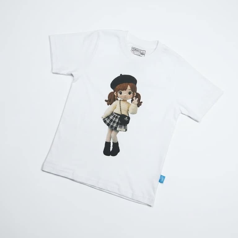 Kaos Boneka Gadis Beret - warna Putih